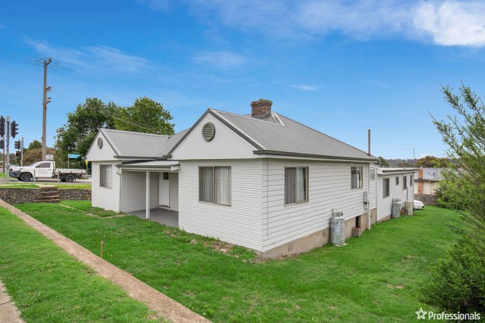 1 3/1 Marsh St, Armidale NSW 2350, Australia