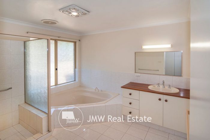 4 Blue Wren Pl, Cowaramup WA 6284, Australia