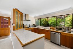 83 Bradys Gully Rd, North Gosford NSW 2250, Australia