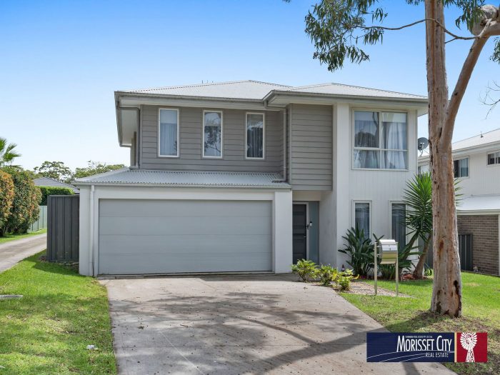 7 Trinity Point Dr, Morisset Park NSW 2264, Australia