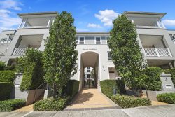 Unit 21/5 Woodlands Ave, Breakfast Point NSW 2137, Australia