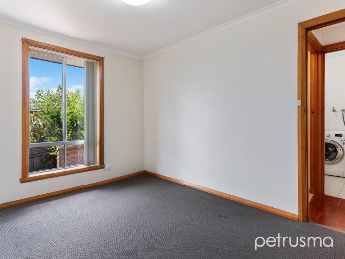 Unit 1/12 Baynton St, Kingston TAS 7050, Australia