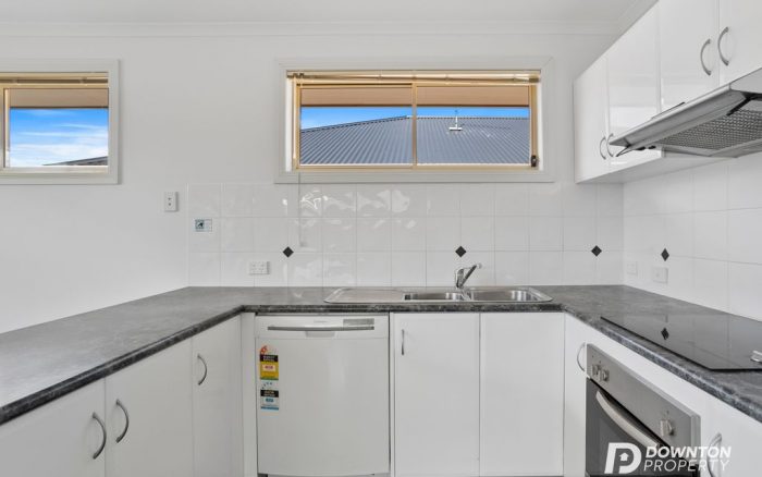 Unit 4/140 Risdon Rd, Lutana TAS 7009, Australia