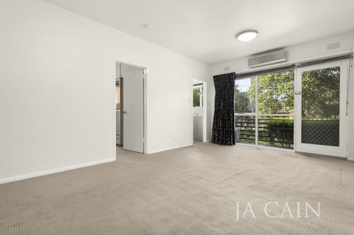 Unit 2/332 Riversdale Rd, Hawthorn East VIC 3123, Australia