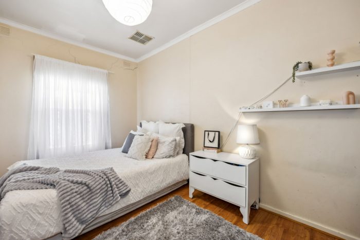 37 St Andrews Cres, Novar Gardens SA 5040, Australia