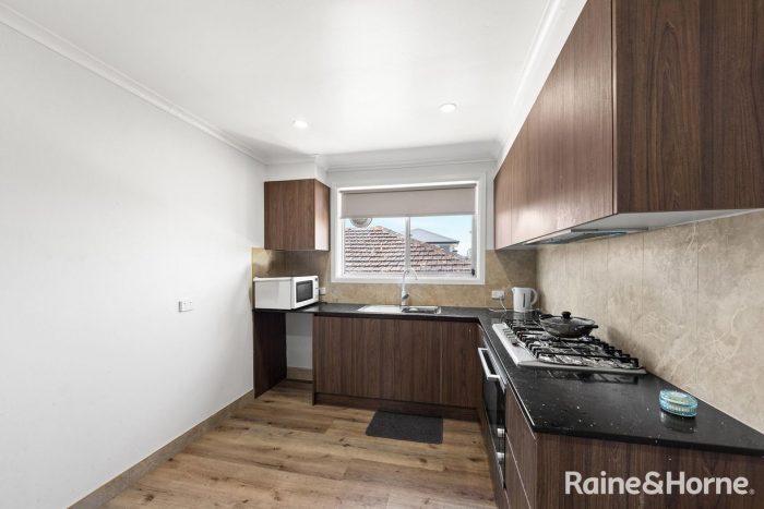 Unit 4/79 Warwick Rd, Sunshine North VIC 3020, Australia