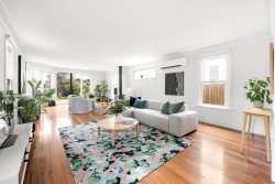 25 McCracken Ave, Northcote VIC 3070, Australia