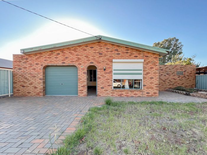 7 Douglas Ave, Swan Hill VIC 3585, Australia