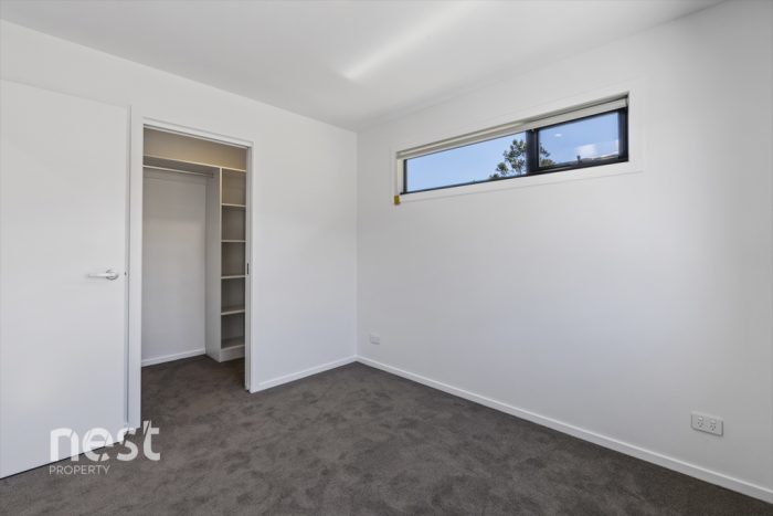 2/1 Eonia Avenue, Risdon Vale TAS 7016, Australia