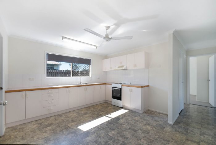 Unit 3/309 Bridge Rd, West Mackay QLD 4740, Australia