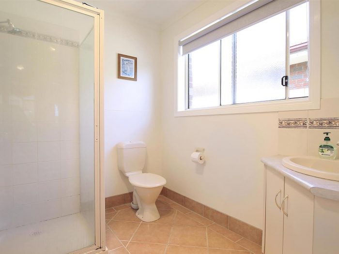 15 Silesia Ct, Warrnambool VIC 3280, Australia