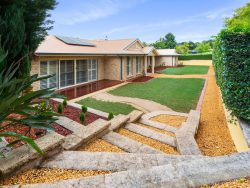 42 Kestrel Way, Yarramundi NSW 2753, Australia