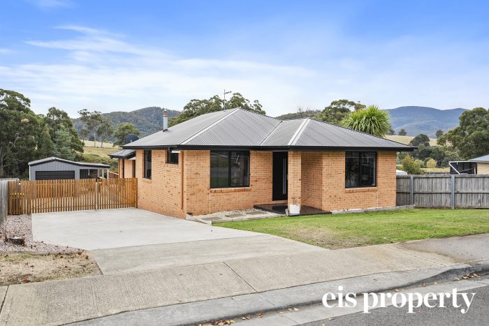 8 Devereaux Ct, Cygnet TAS 7112, Australia