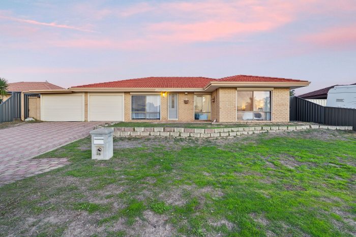 28 Hyland Cres, Clarkson WA 6030, Australia