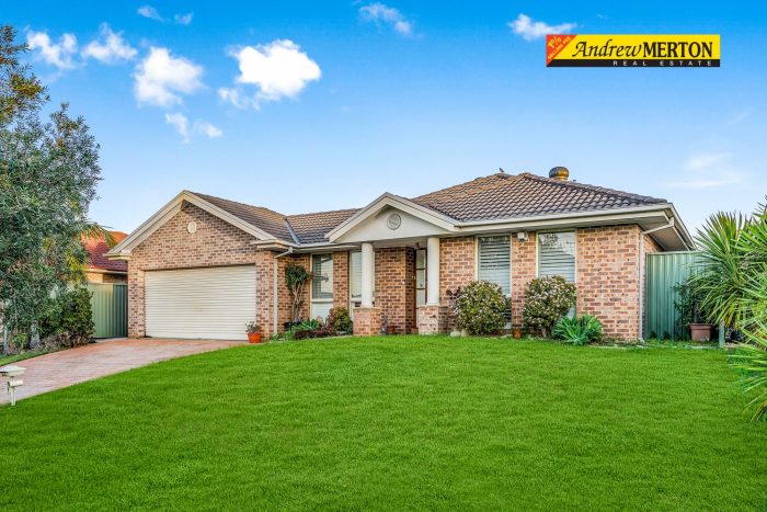 5 Dienelt Cl, Glenwood NSW 2768, Australia