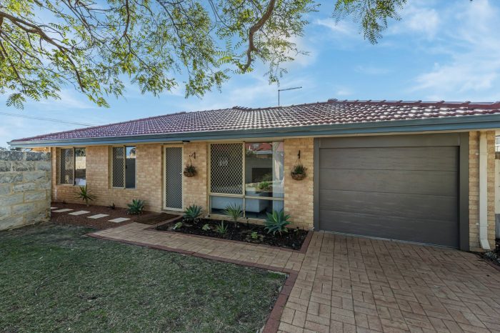 27B Loftia View, Clarkson WA 6030, Australia