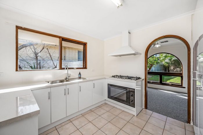 53 Nelson Rd, Valley View SA 5093, Australia