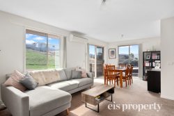 2 Abbotsfield Rd, Claremont TAS 7011, Australia