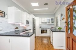 30 Alison St, Redhead NSW 2290, Australia