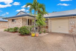 Unit 4/10 Erromango Dr, Jubilee Pocket QLD 4802, Australia