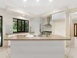 20 Highland Pl, Craignish QLD 4655, Australia