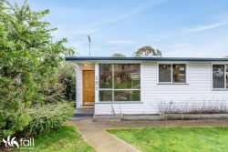 151 Flagstaff Gully Rd, Lindisfarne TAS 7015, Australia