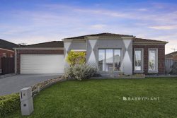 6 Honey Ct, Berwick VIC 3806, Australia