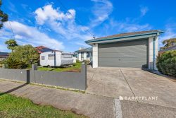 38 Ivan Cres, Hampton Park VIC 3976, Australia