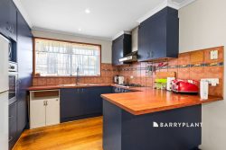 38 Ivan Cres, Hampton Park VIC 3976, Australia