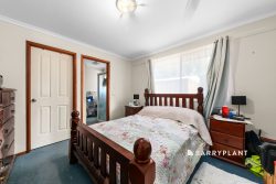 38 Ivan Cres, Hampton Park VIC 3976, Australia