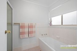 Unit 2/27 Milyerra Rd, Kariong NSW 2250, Australia