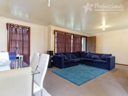 8 Kenny Pl, Tolland NSW 2650, Australia