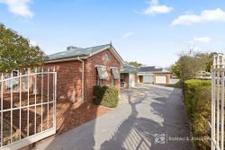 Unit 1/461 Kaitlers Rd, Lavington NSW 2641, Australia