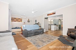 12 Leonora St, Yakamia WA 6330, Australia