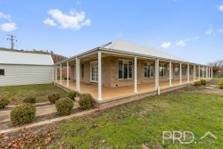 59 Luke St, South Gundagai NSW 2722, Australia