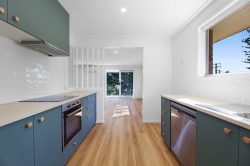 2/2 Macaw Ave, Miami QLD 4220, Australia