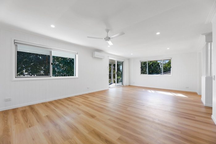 2/2 Macaw Ave, Miami QLD 4220, Australia