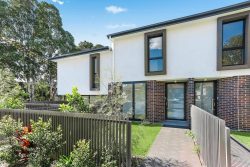 Unit 4/10 Midlothian Ave, Beverly Hills NSW 2209, Australia