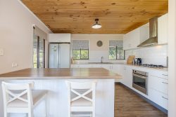 640 Ocean Farm Dr, Nilgen WA 6044, Australia