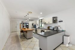 302 Richmond Rd, Cannon Hill QLD 4170, Australia