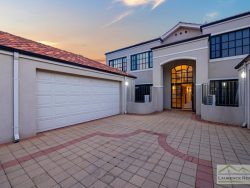 4/6 Itea Pl, Mindarie WA 6030, Australia