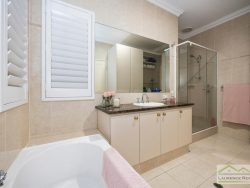 4/6 Itea Pl, Mindarie WA 6030, Australia