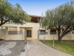 23 Windemere Cres, Nollamara WA 6061, Australia