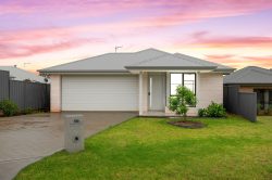 10B Turnberry Ave, Cessnock NSW 2325, Australia