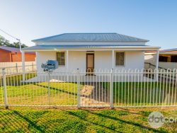 14 Reid St, Wellington NSW 2820, Australia