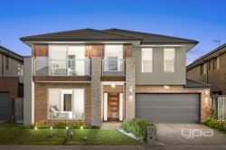 26 Roundhay Cres, Point Cook VIC 3030, Australia