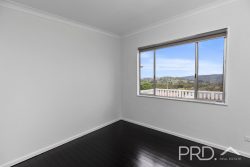 40 Sunnyside Ave, Batlow NSW 2730, Australia