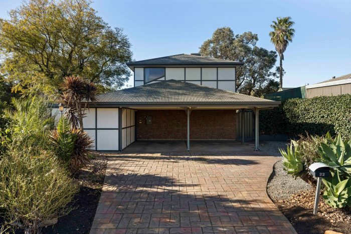 22 Torrens St, Happy Valley SA 5159, Australia