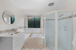 22 Torrens St, Happy Valley SA 5159, Australia