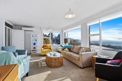 6 Capri Dr, Sandy Bay TAS 7005, Australia